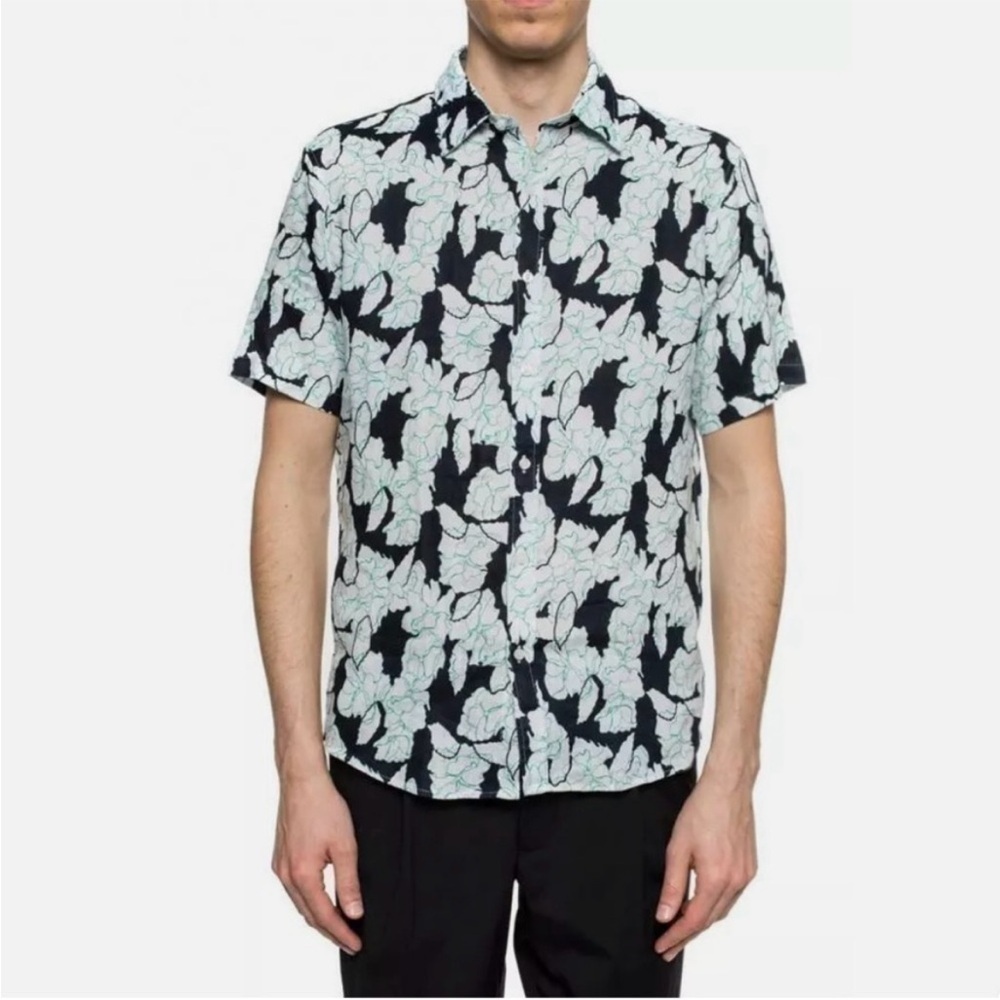 Michael Kors Men’s Classic Fit Short Sleeve Button Up Shirt